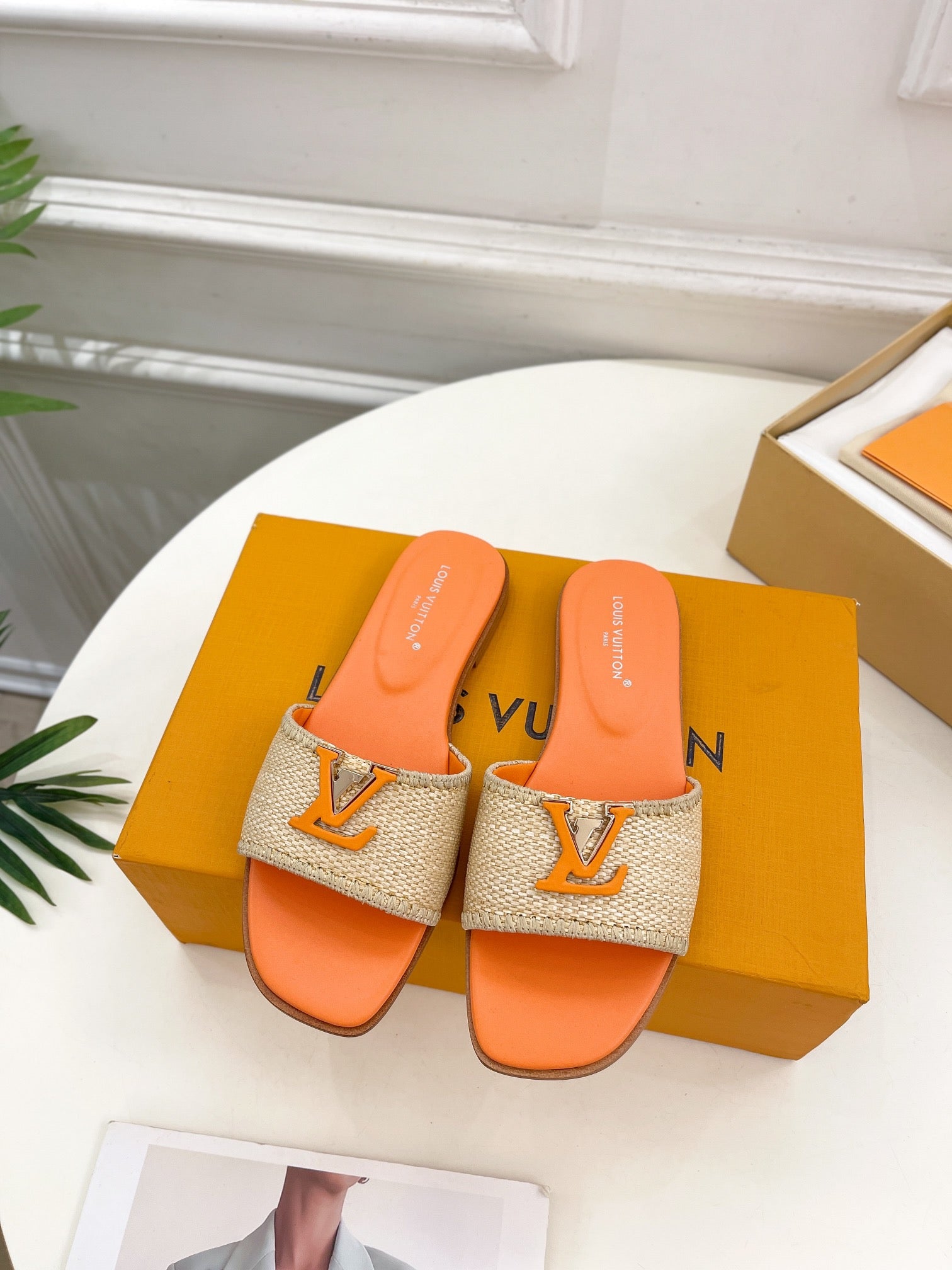 Straw Flat Slippers