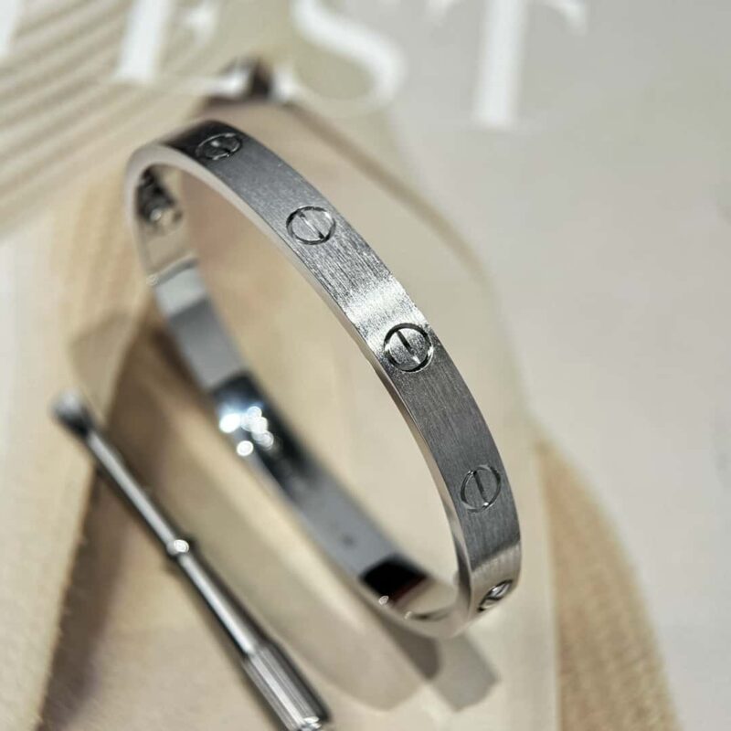Classic love bracelet