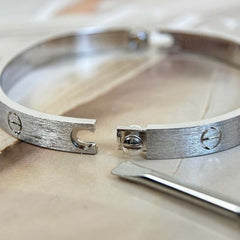 Classic love bracelet