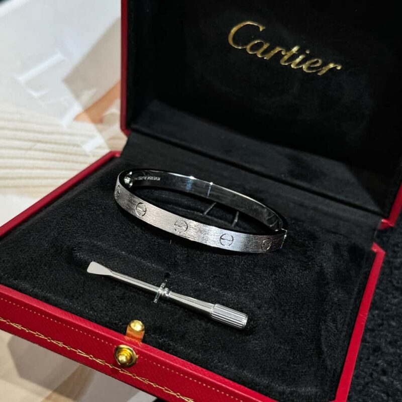 Classic love bracelet