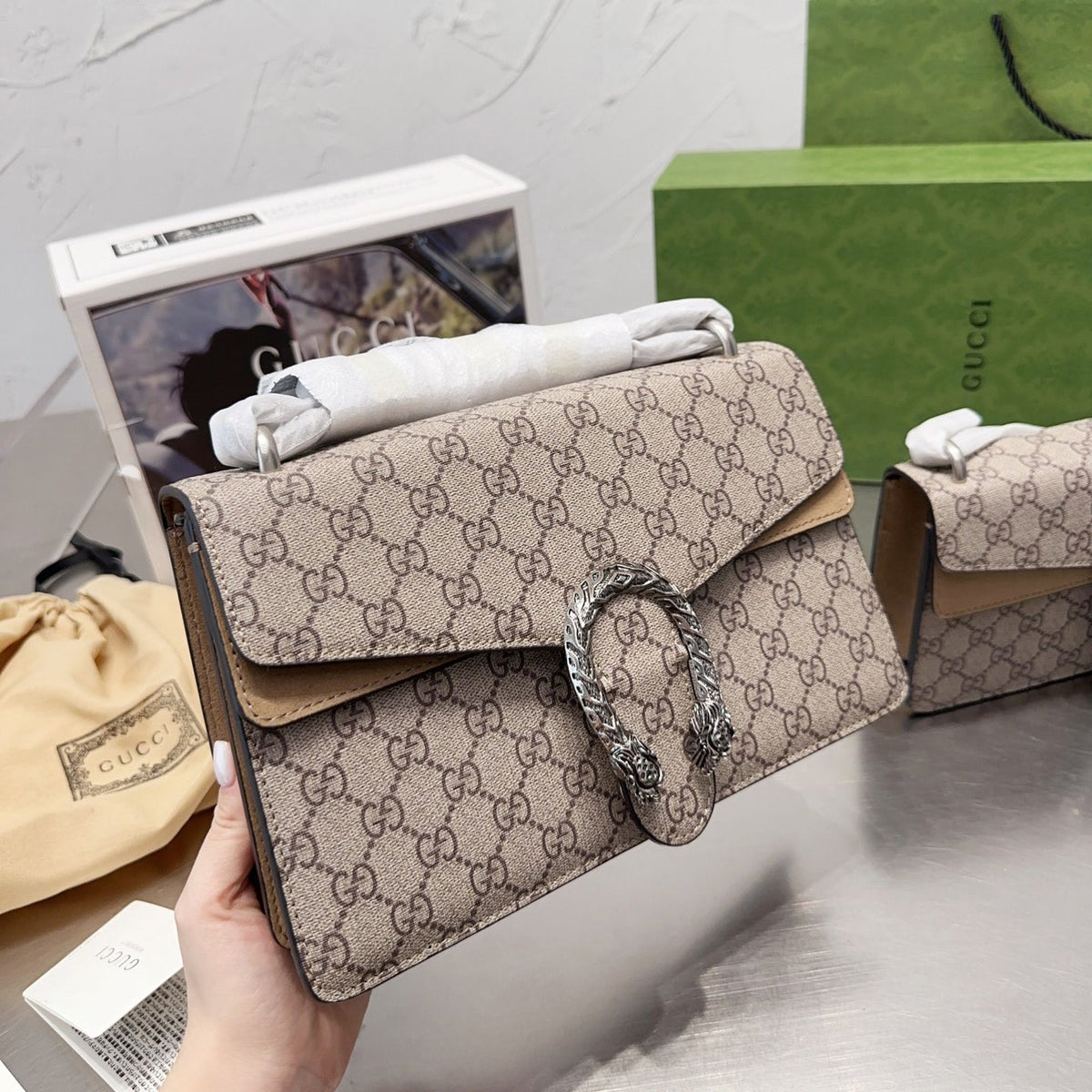 Beige and ebony Handbag