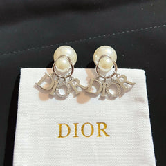 Fashionable pearl letter pendant earrings