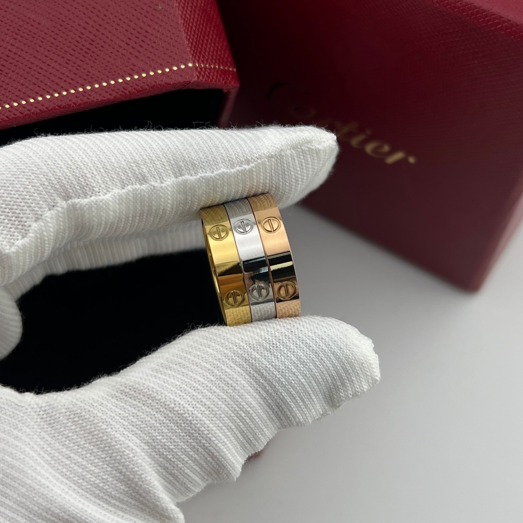Classic Love Ring