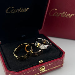 Classic Love Ring