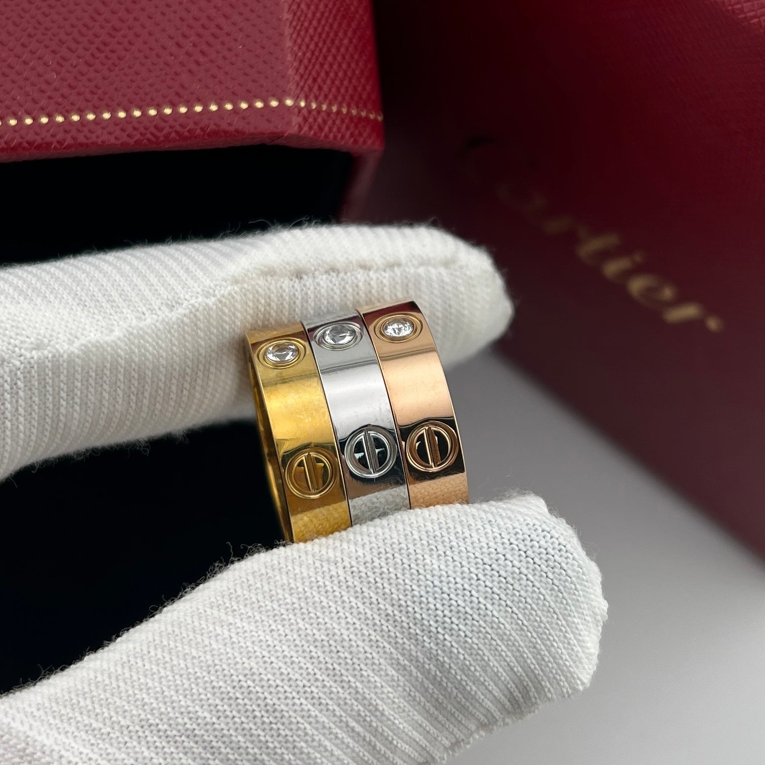 Classic 3 Diamonds Love Ring