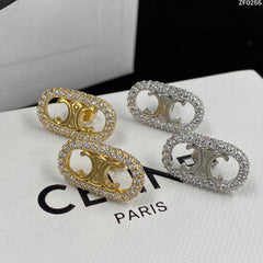 Fashionable rhinestone stud earrings