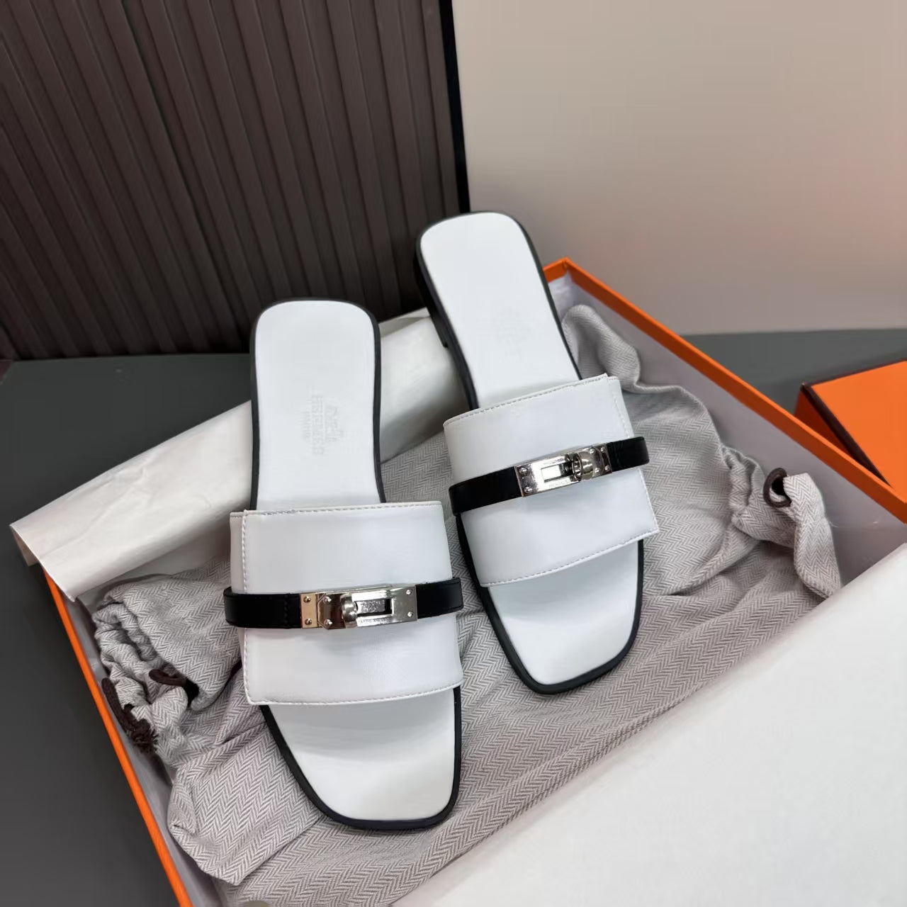 Colorblock Leather Flat Slides
