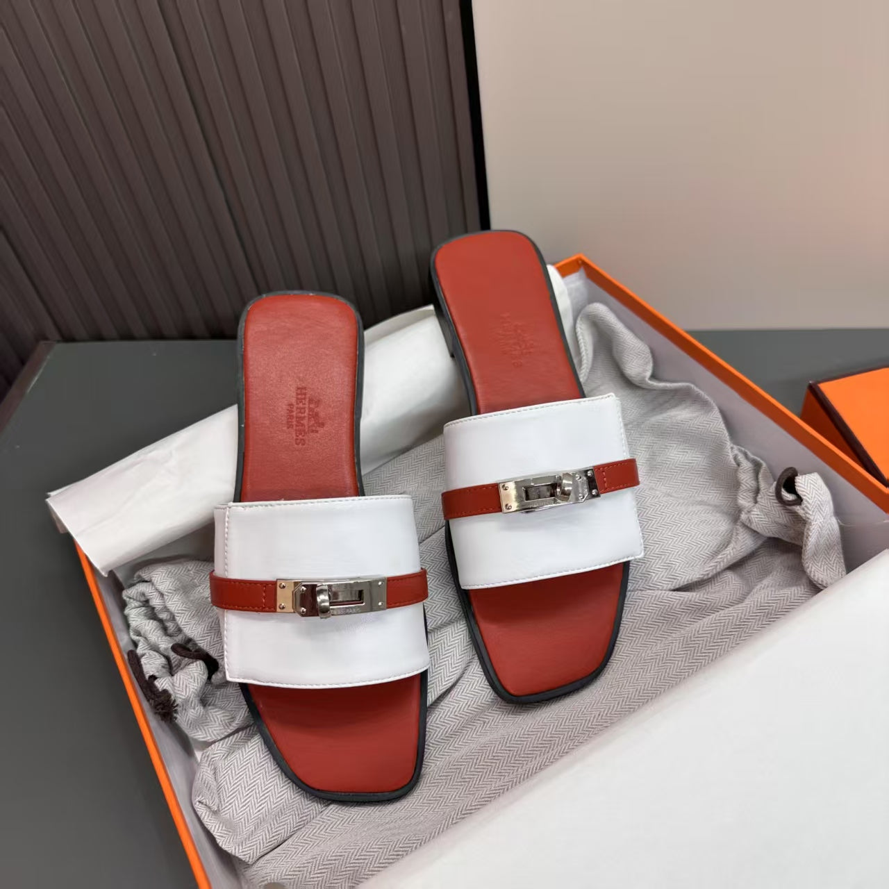 Colorblock Leather Flat Slides