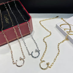 Classic stud necklace