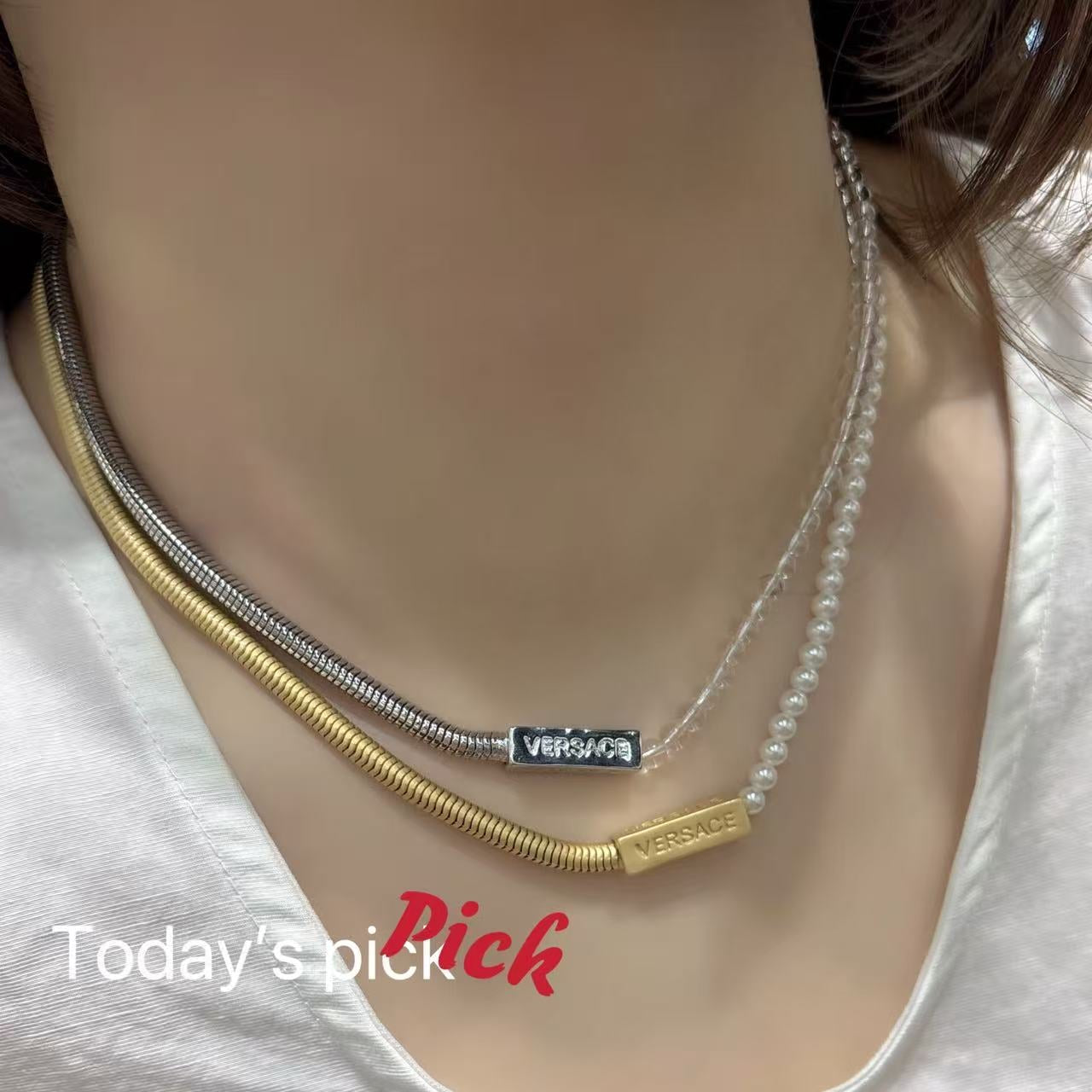 Stylish simple monogrammed necklace