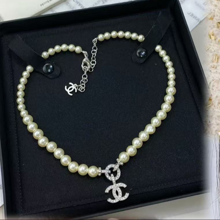 Diamond Glass Beads Pearl Necklace