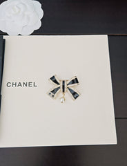 Bow Pearl Pendant Brooch