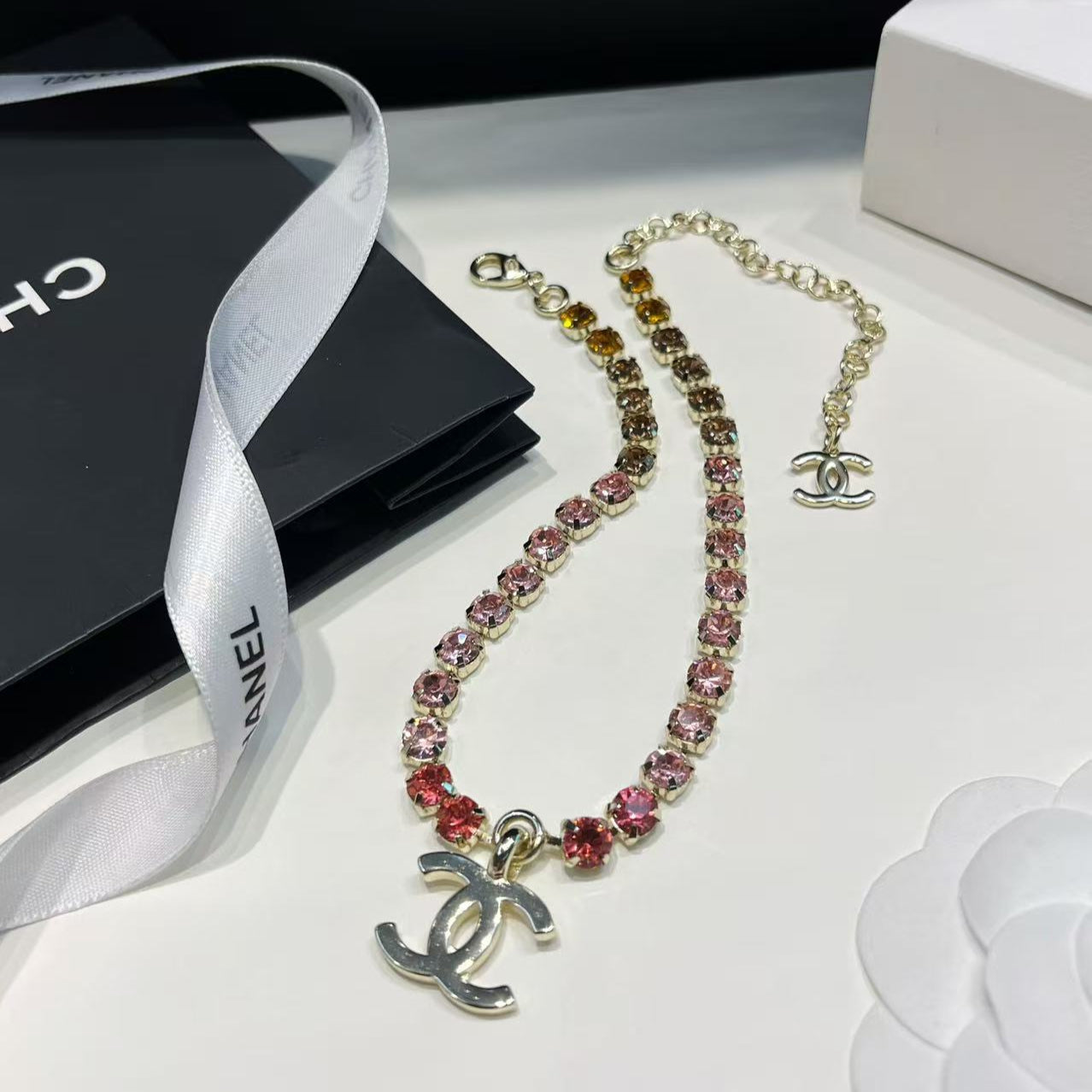 Colorful gradient diamond necklace