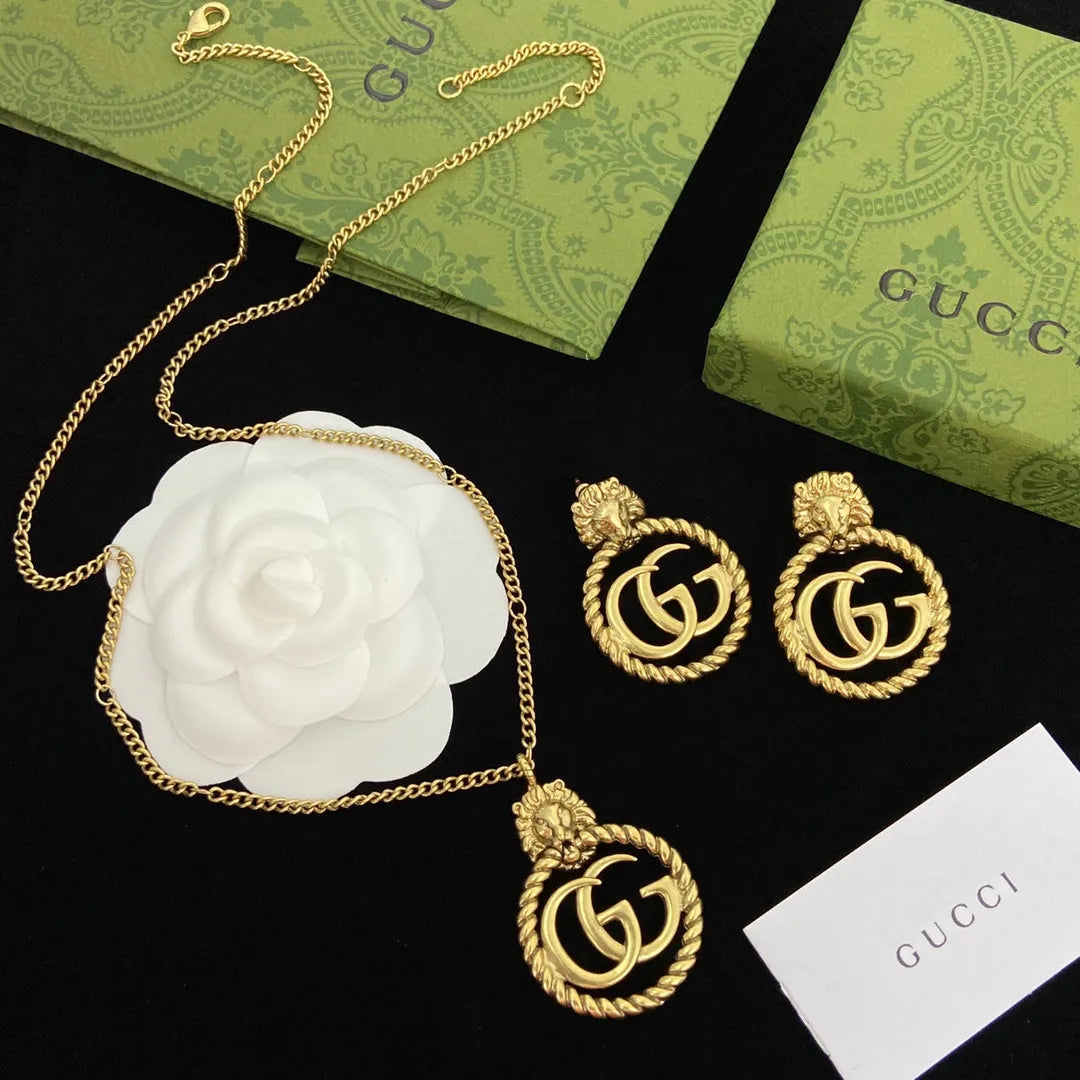 Vintage Lion Earring and Necklace Set