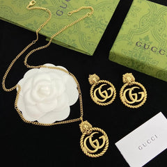 Vintage Lion Earring and Necklace Set