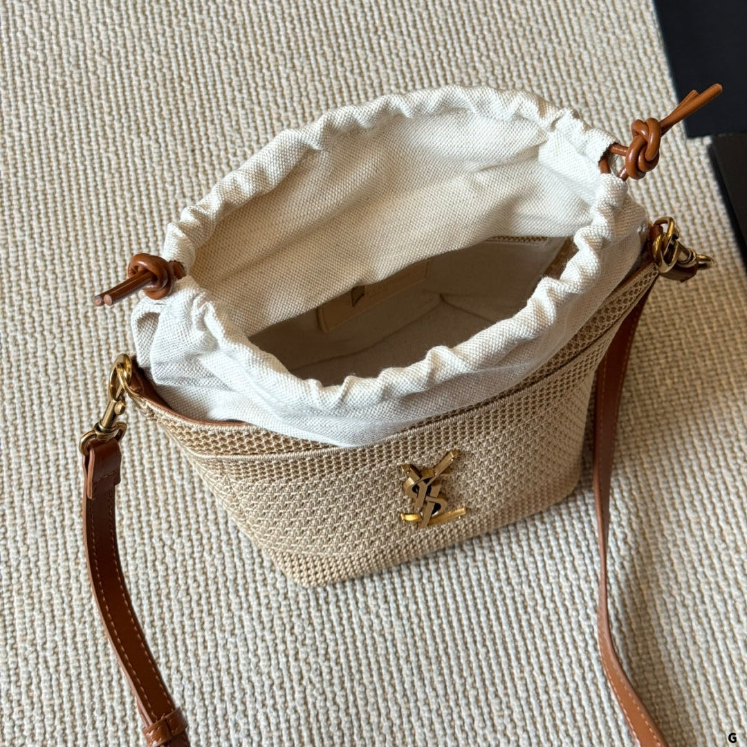 Fashion Raffia Gold Label Woven Small Bag