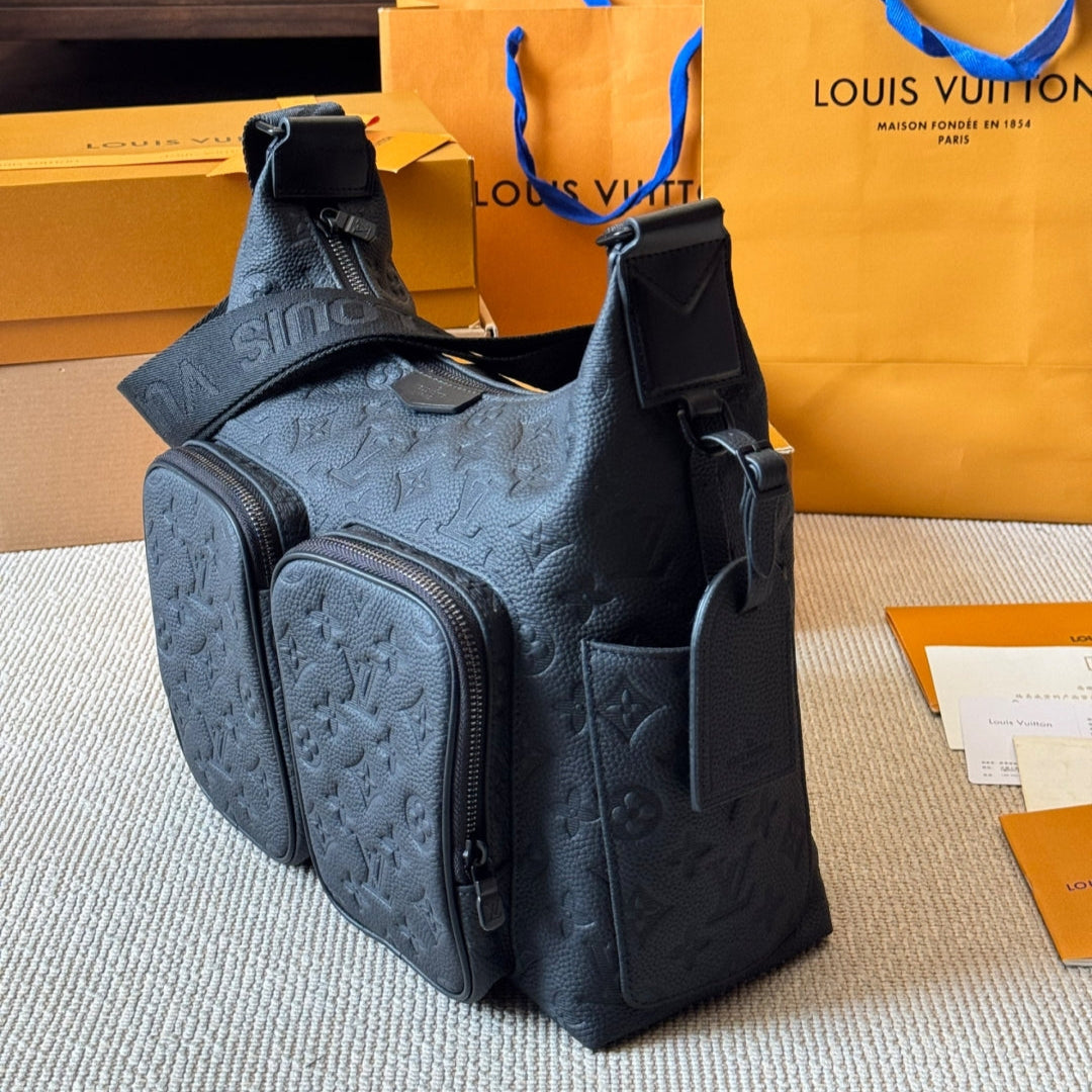 Fashion Men's Embossed Black Messenger Bag