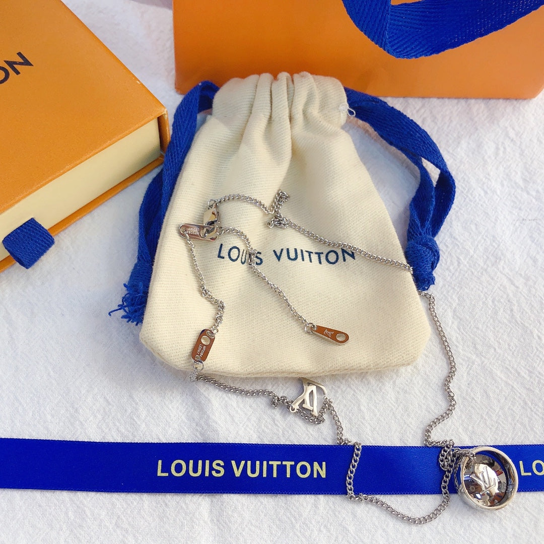 Logo round necklace