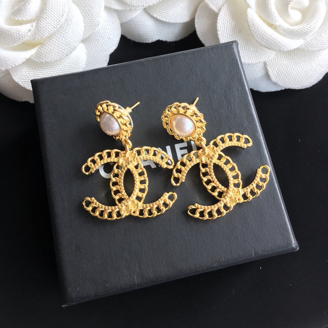 Hollow-out Letter Knitted Earrings