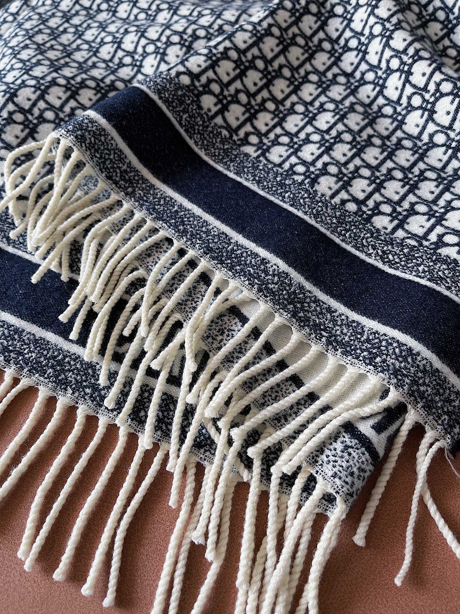 100% Cashmere Shawl Scarf
