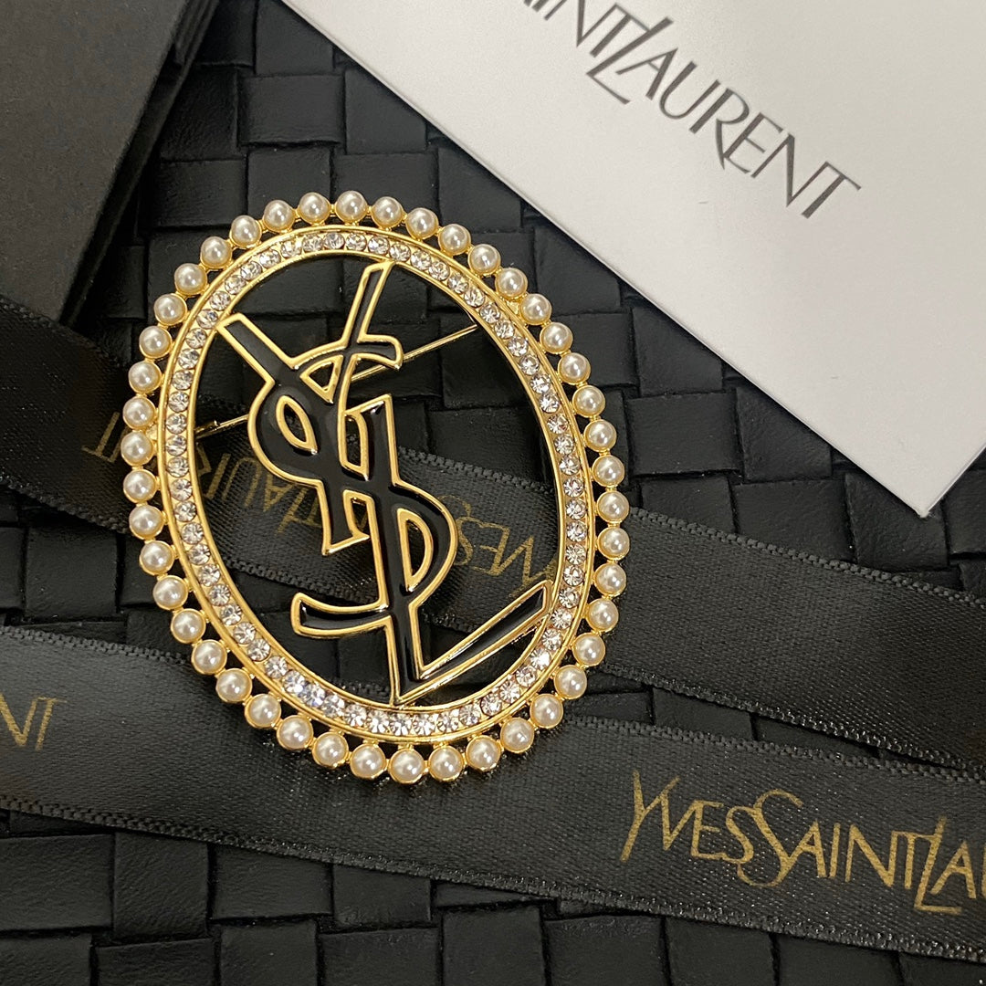 Oval Pearl Letter Brooch