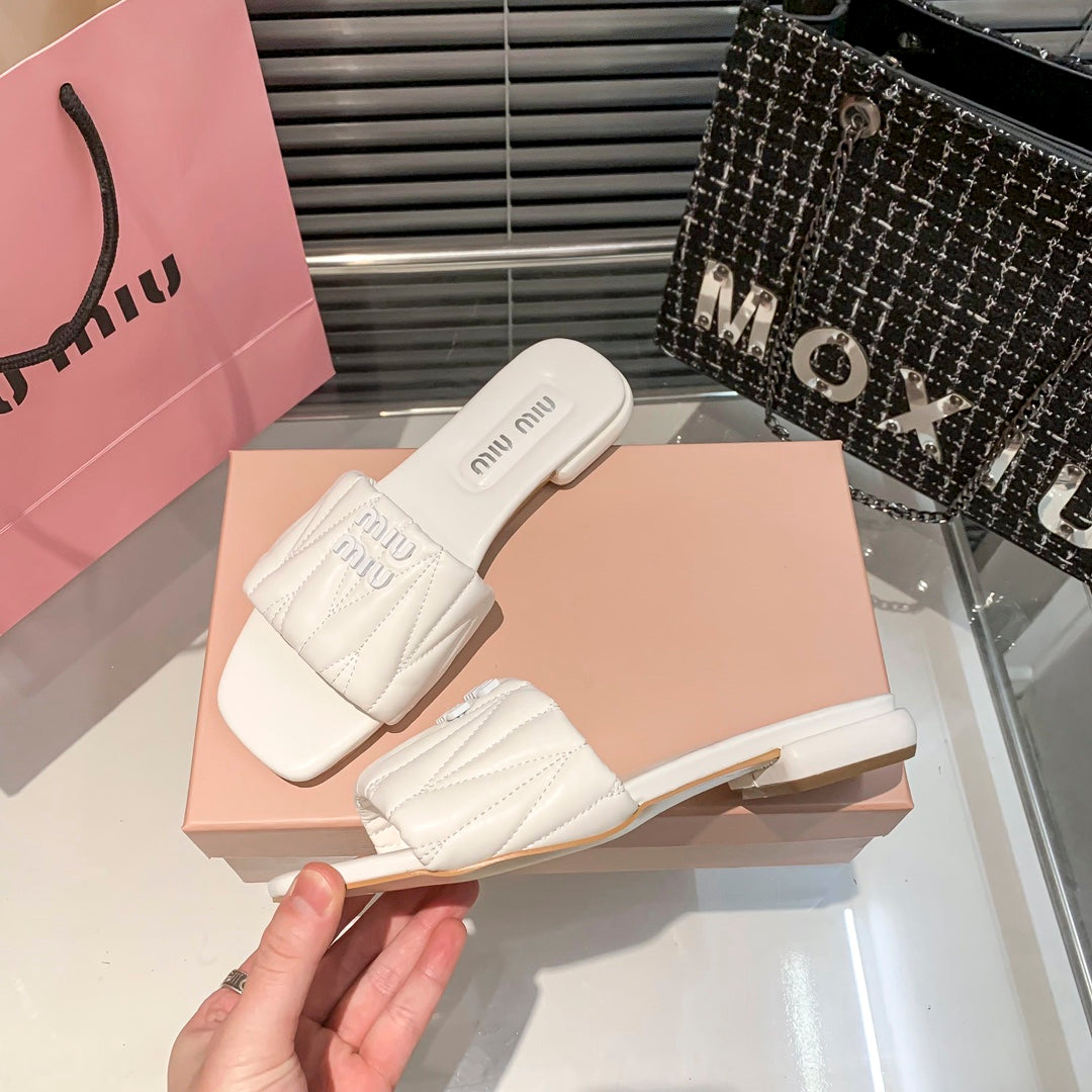 Stylish Classic Flat Slippers