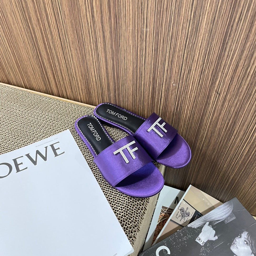 Silk diamond flat slippers