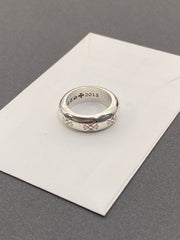 Classic Cross Round Ring