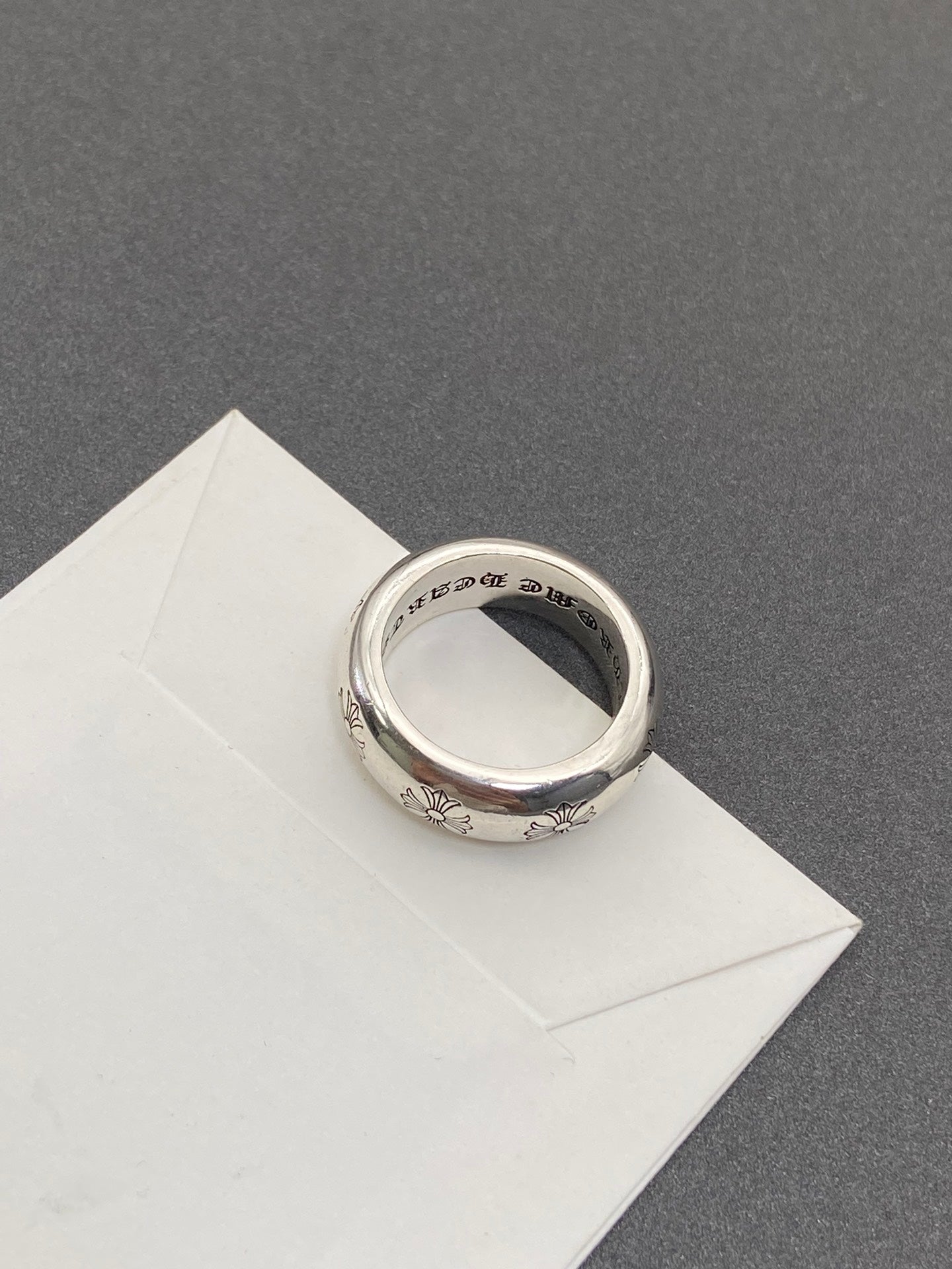 Classic Cross Round Ring