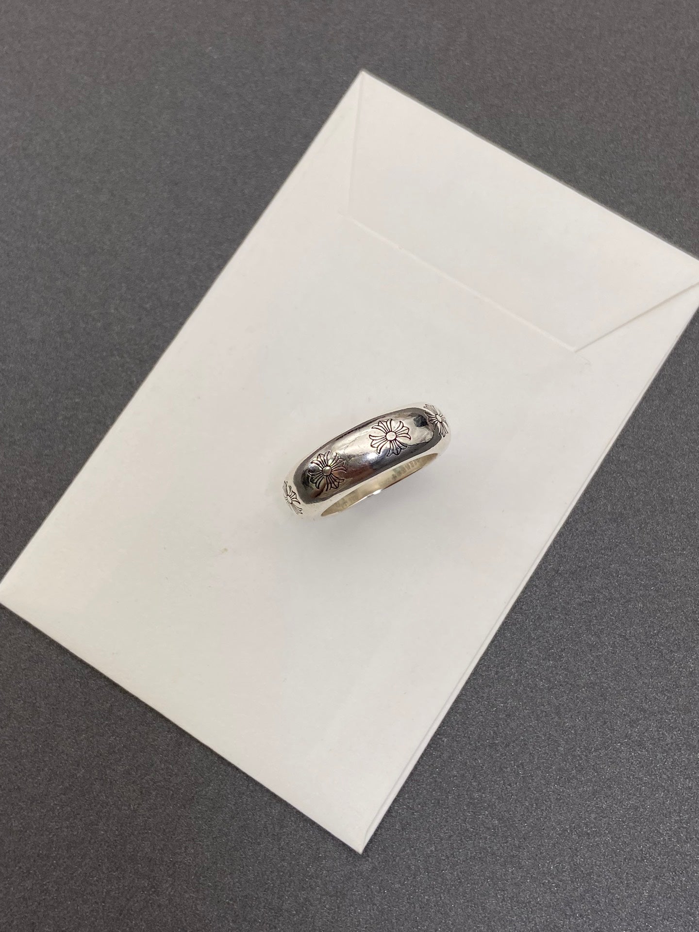 Classic Cross Round Ring