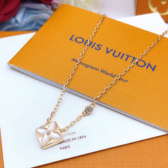 Mother-of-Pearl Four-Leaf Clover Necklace