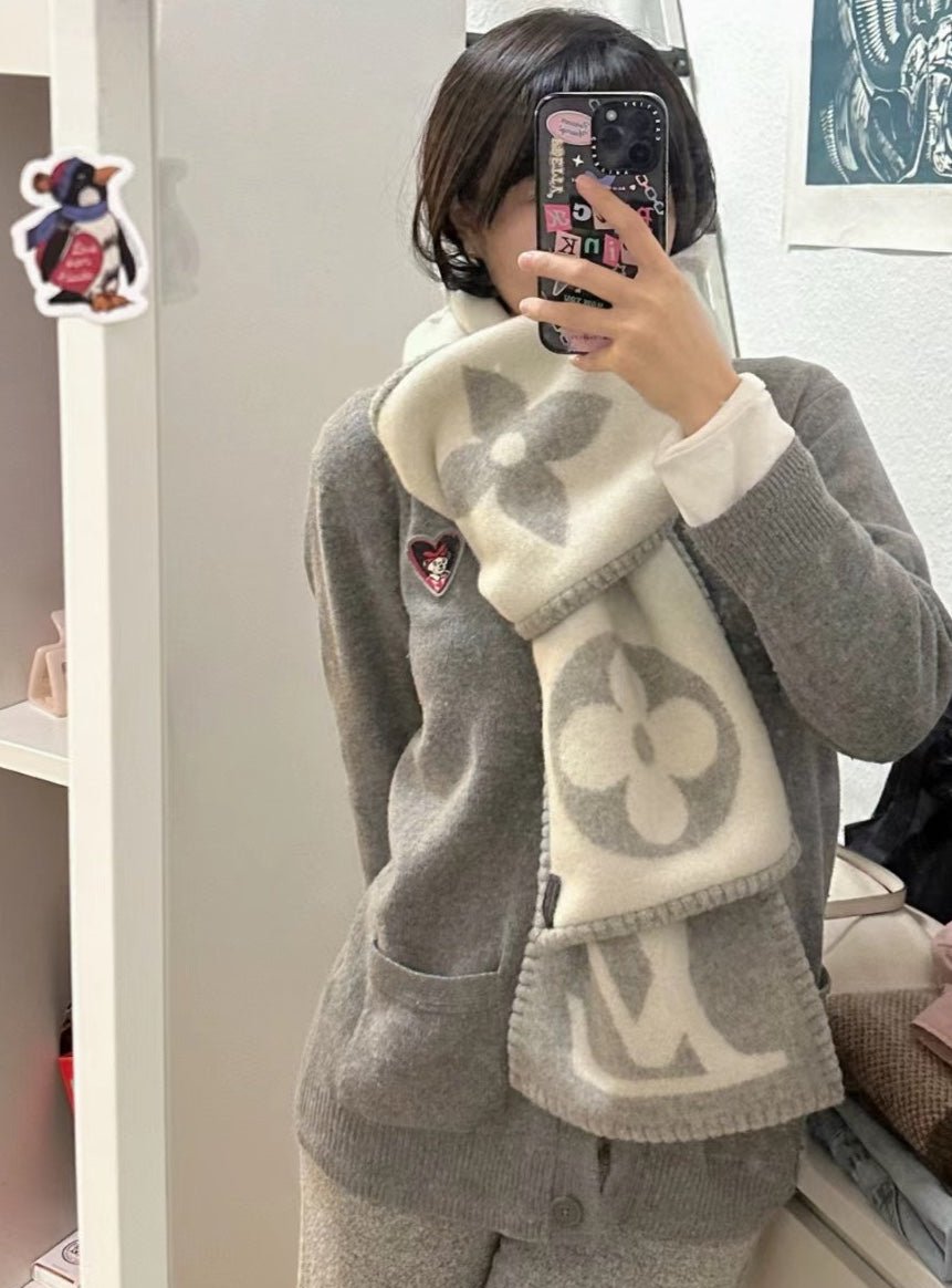 100% Cashmere Scarf