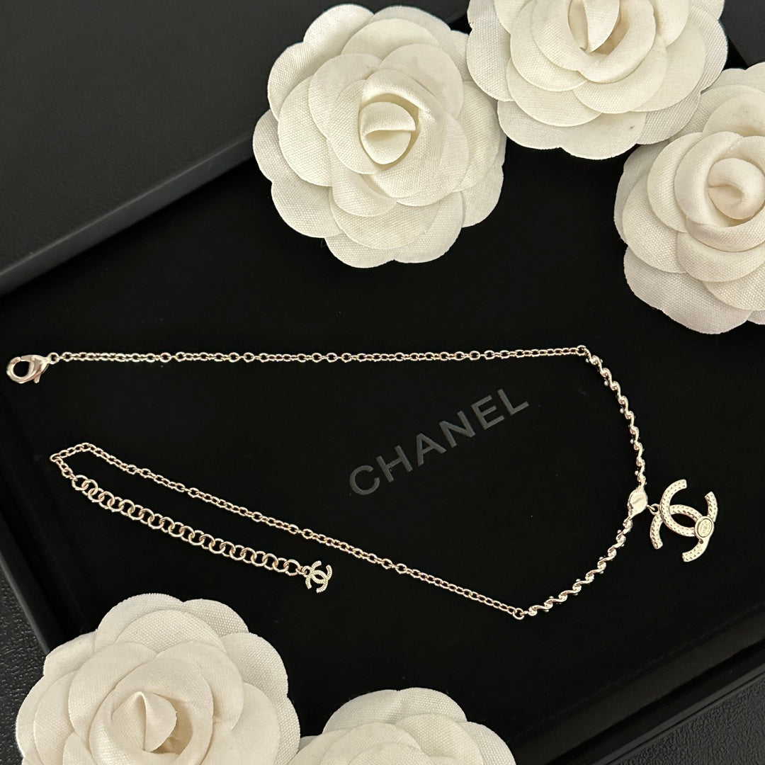 Pink diamond crystal necklace