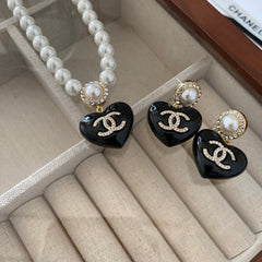 Heart pearl earrings & necklace