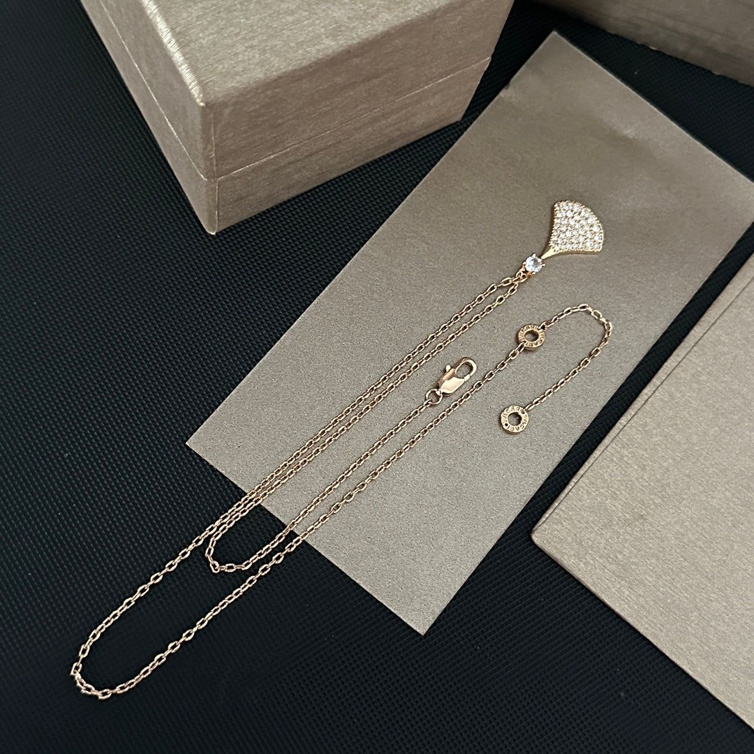 Diamond Fan-Shaped Necklace