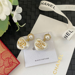 Elegant Pearl Retro Earrings
