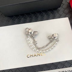 Pearl Chain Bow Brooch