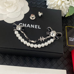 Pearl Chain Bow Brooch