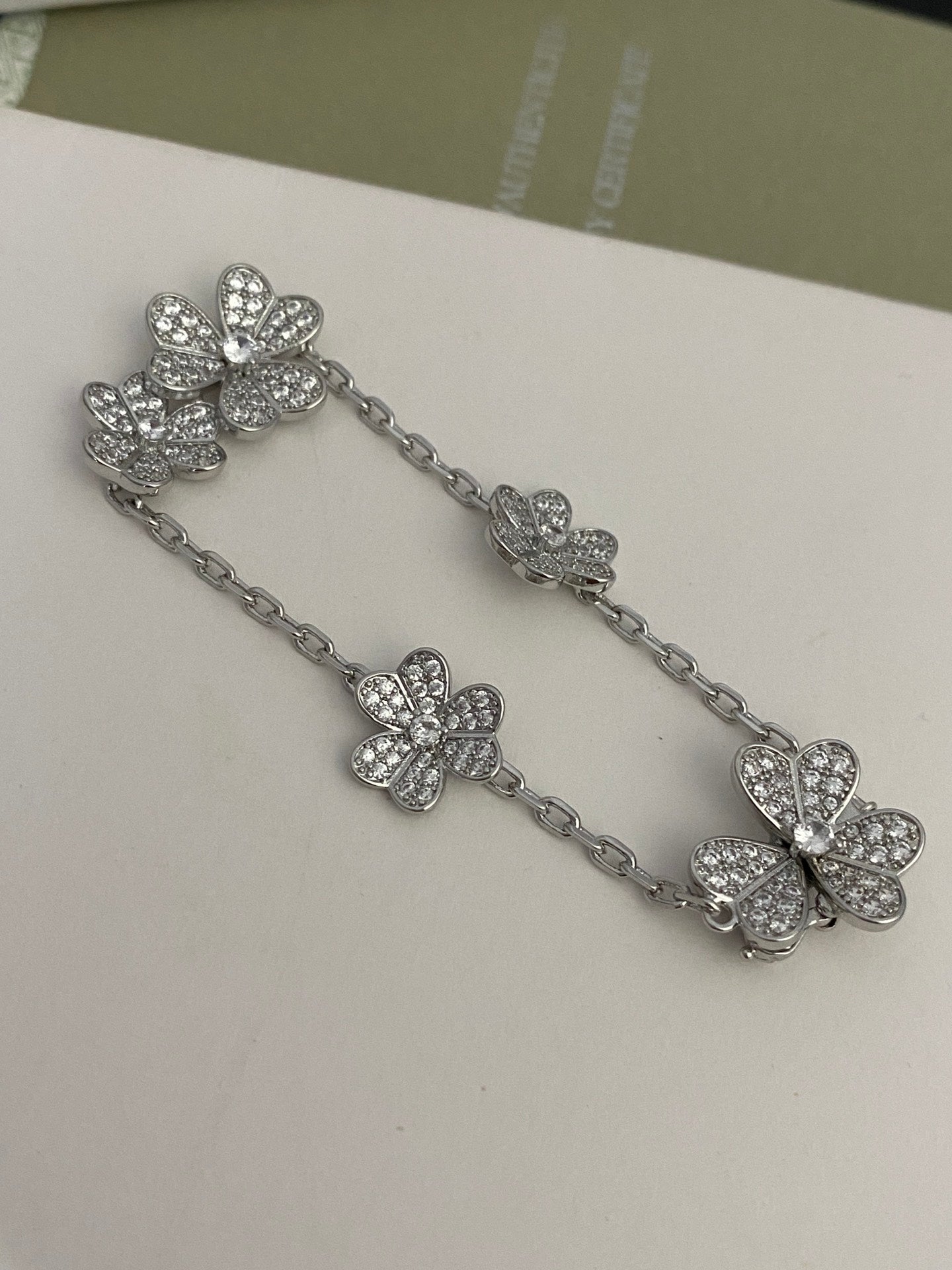 2 Colors Five-Flower Diamond Bracelet