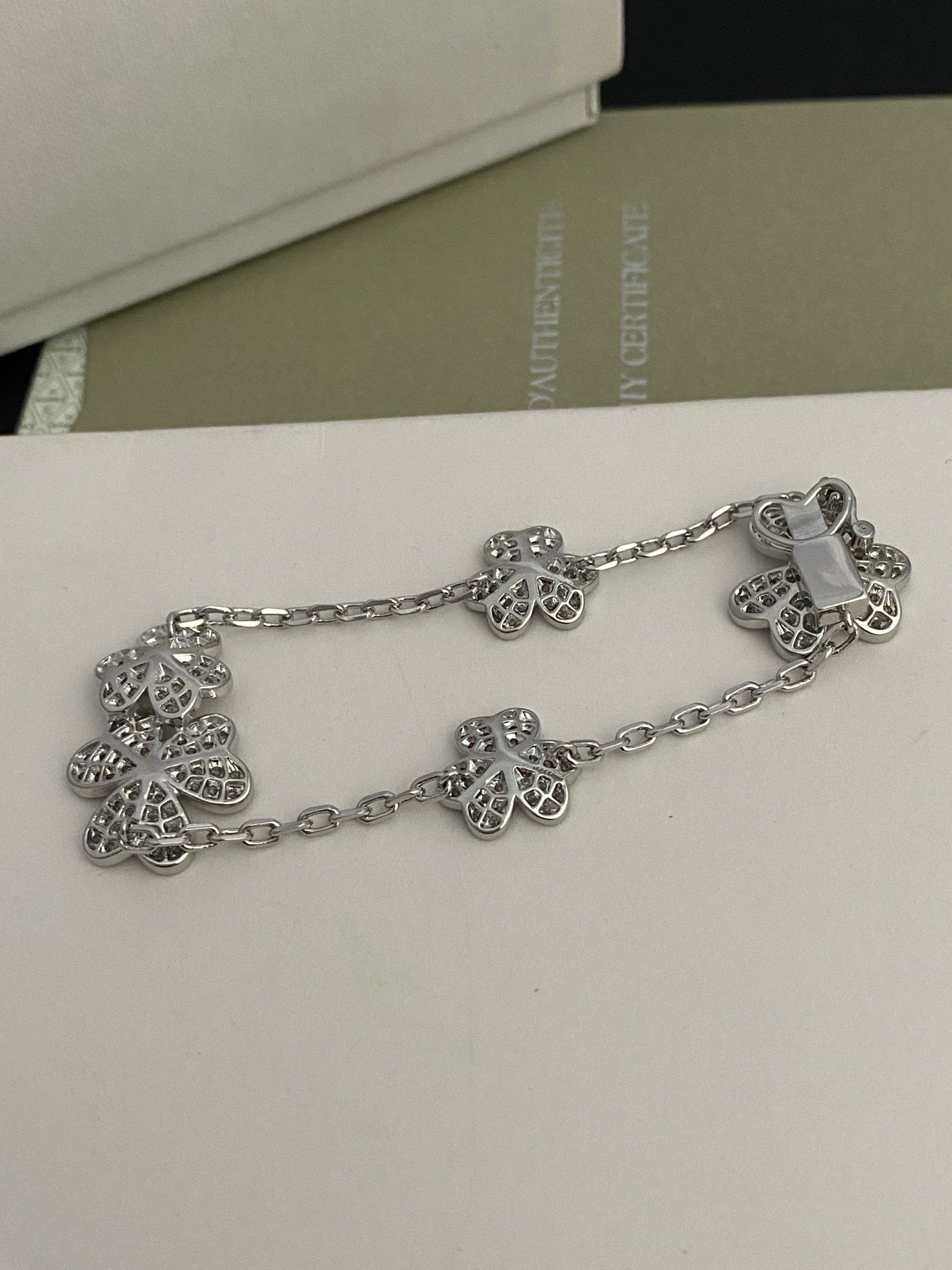 2 Colors Five-Flower Diamond Bracelet