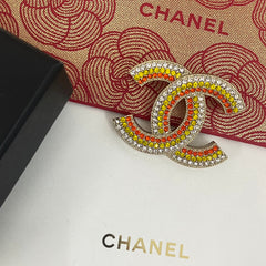 Fashionable Colored Diamond Brooch