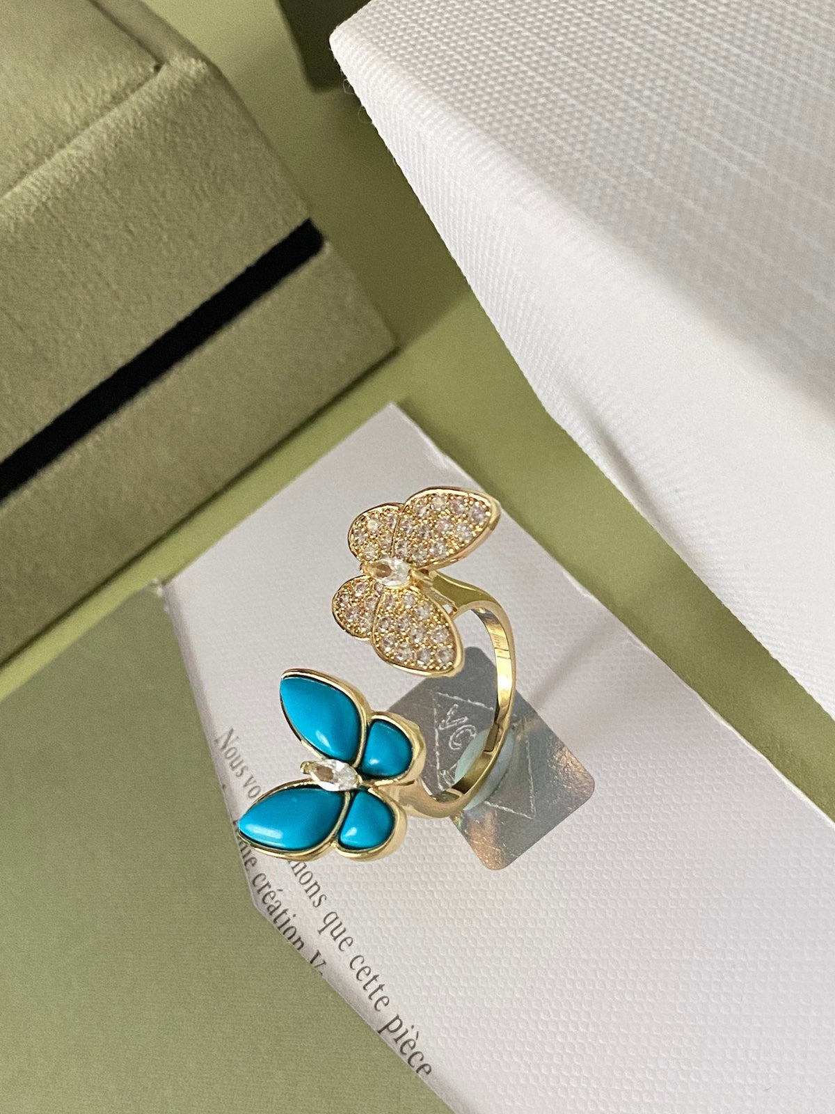 Diamond mother-of-pearl butterfly open ring