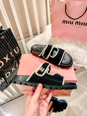 Fashionable Straw Velcro Slippers