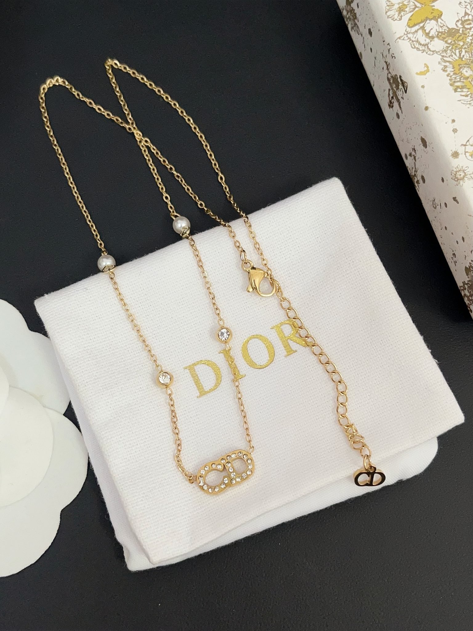 Diamond and pearl necklace