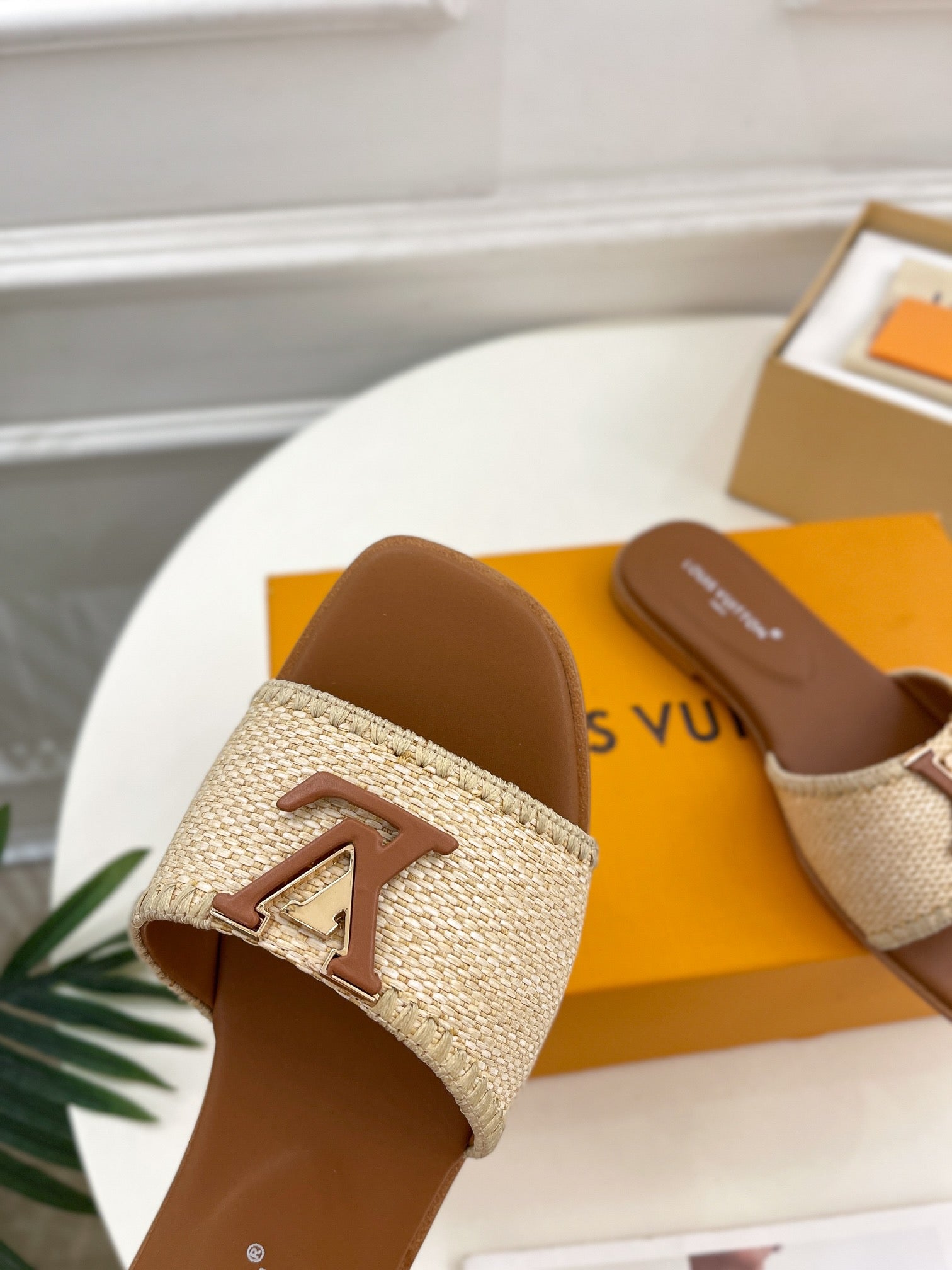 Straw Flat Slippers