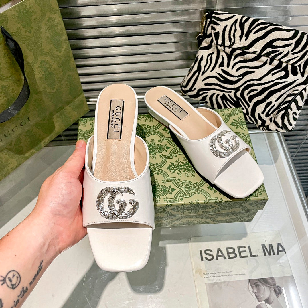 Patent Leather Rhinestone Flat Slippers