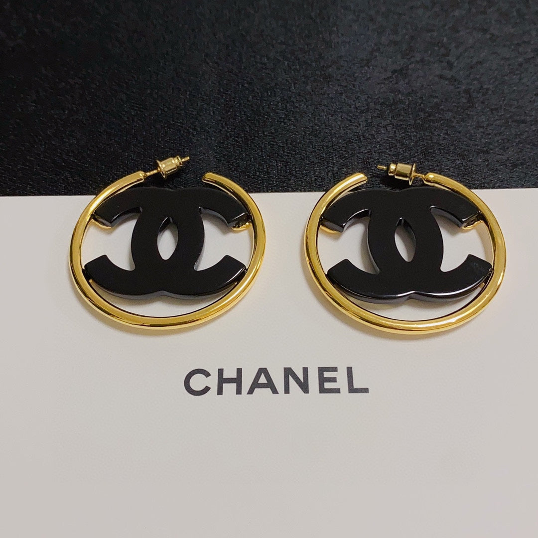 Acrylic Monogram Big Circle Earrings