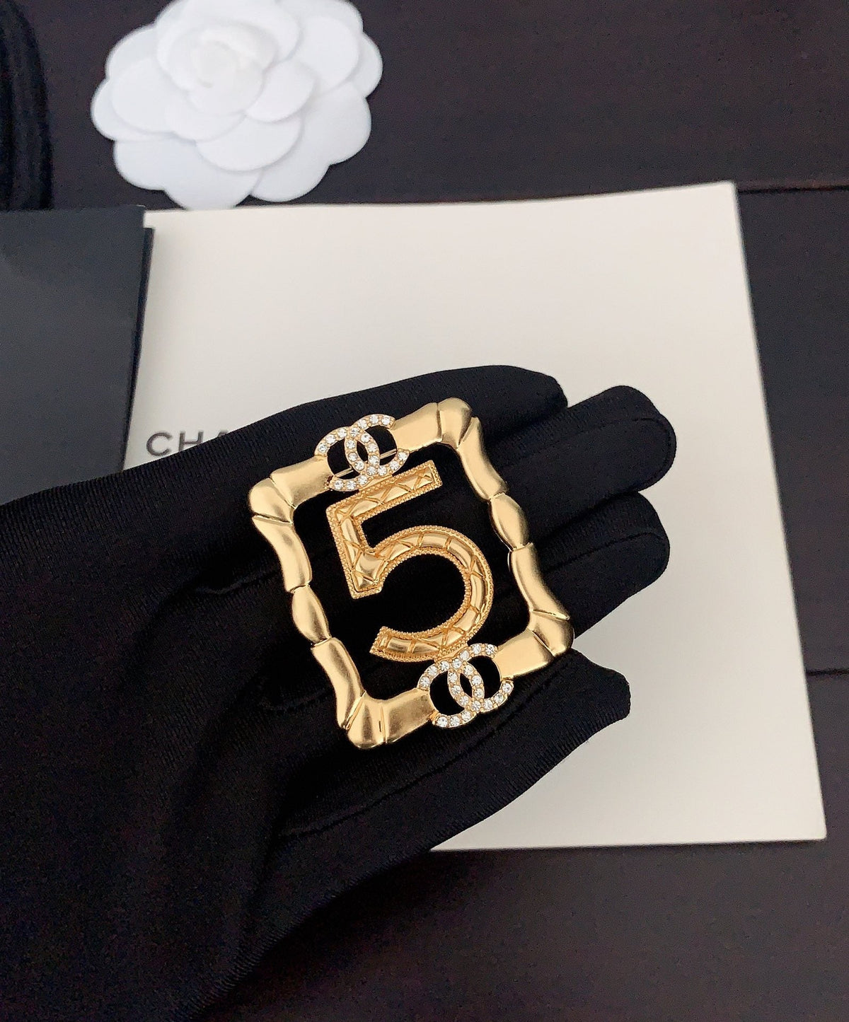 Gold Frame 5-character Brooch