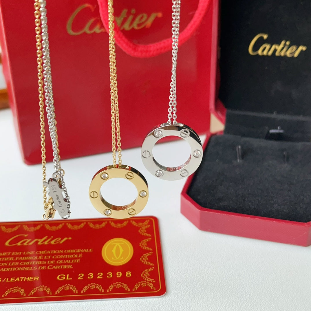 3 diamonds round necklace