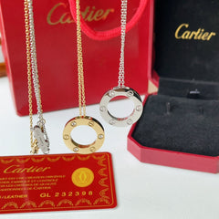 3 diamonds round necklace